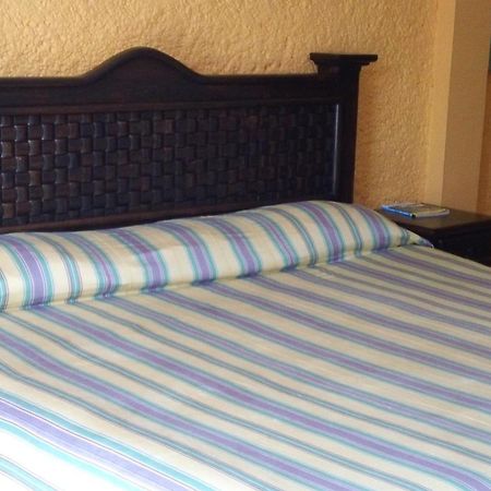 Hotel Villa Monarca Inn Zitácuaro الغرفة الصورة