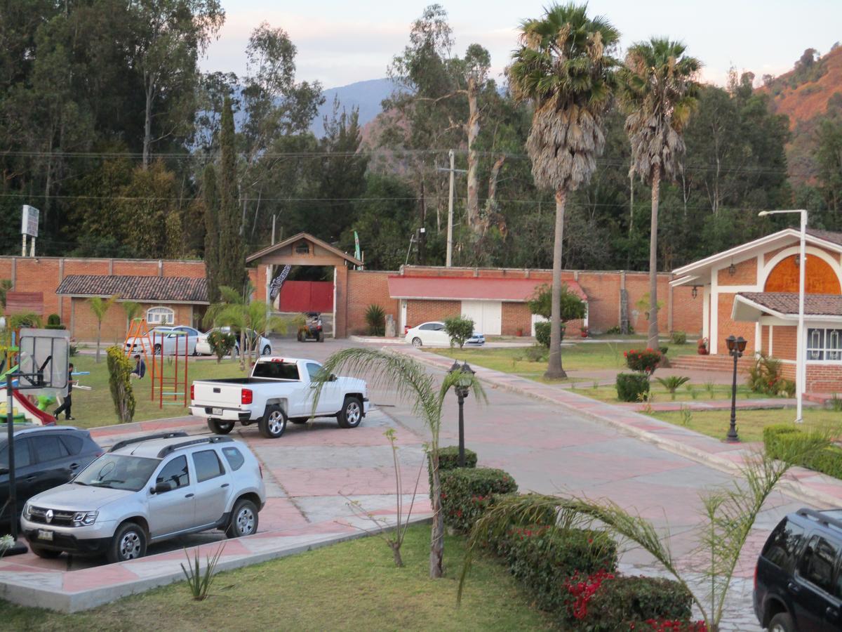 Hotel Villa Monarca Inn Zitácuaro المظهر الخارجي الصورة