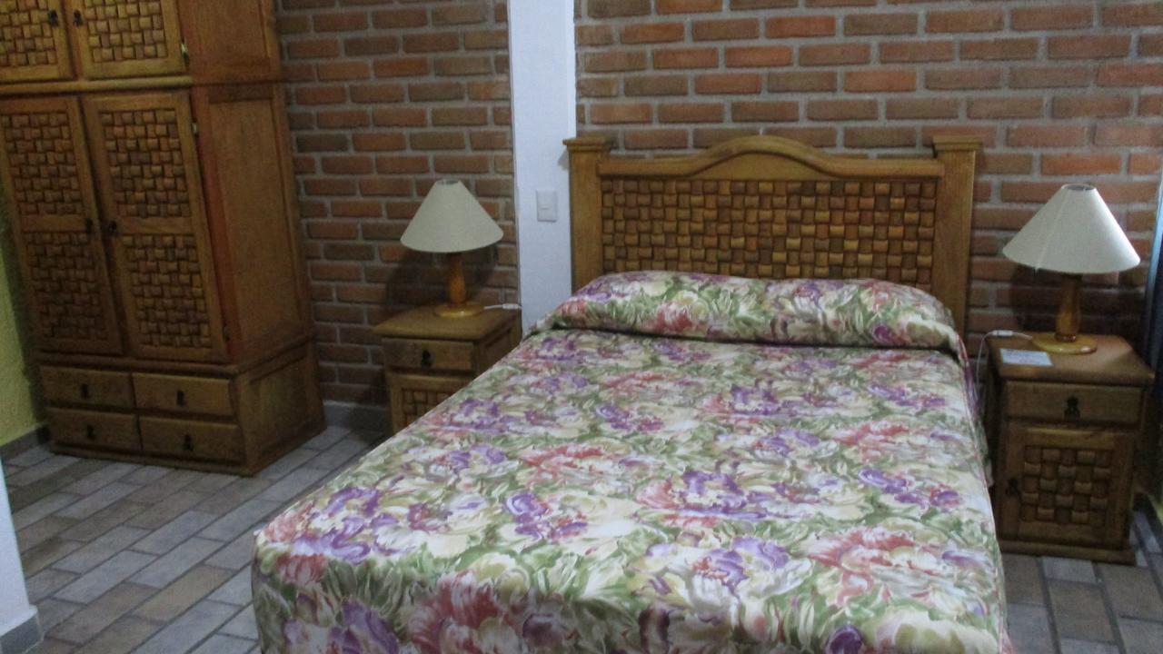 Hotel Villa Monarca Inn Zitácuaro المظهر الخارجي الصورة