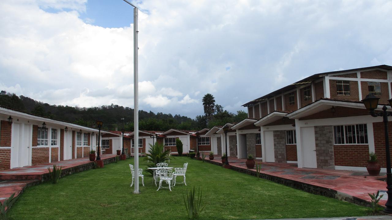 Hotel Villa Monarca Inn Zitácuaro المظهر الخارجي الصورة