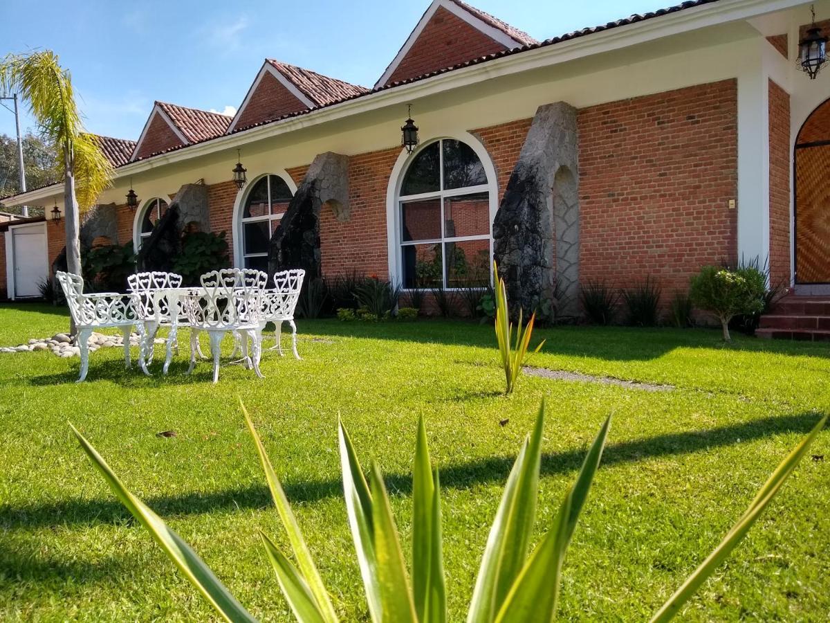 Hotel Villa Monarca Inn Zitácuaro المظهر الخارجي الصورة
